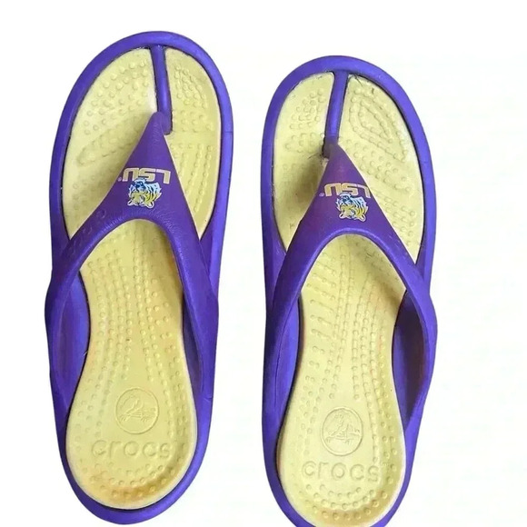 Crocs LSU Tigers Men’s 7 Women’s 9 Purple Yellow Flip Flop Thong Sandals Shoes - Picture 4 of 13